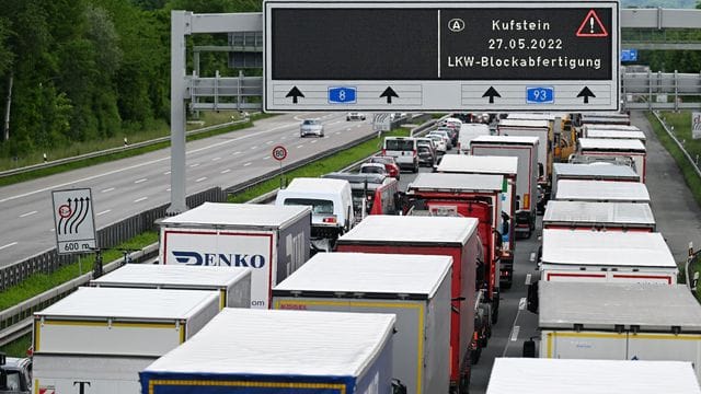 Blockabfertigung für Lkw in Kufstein