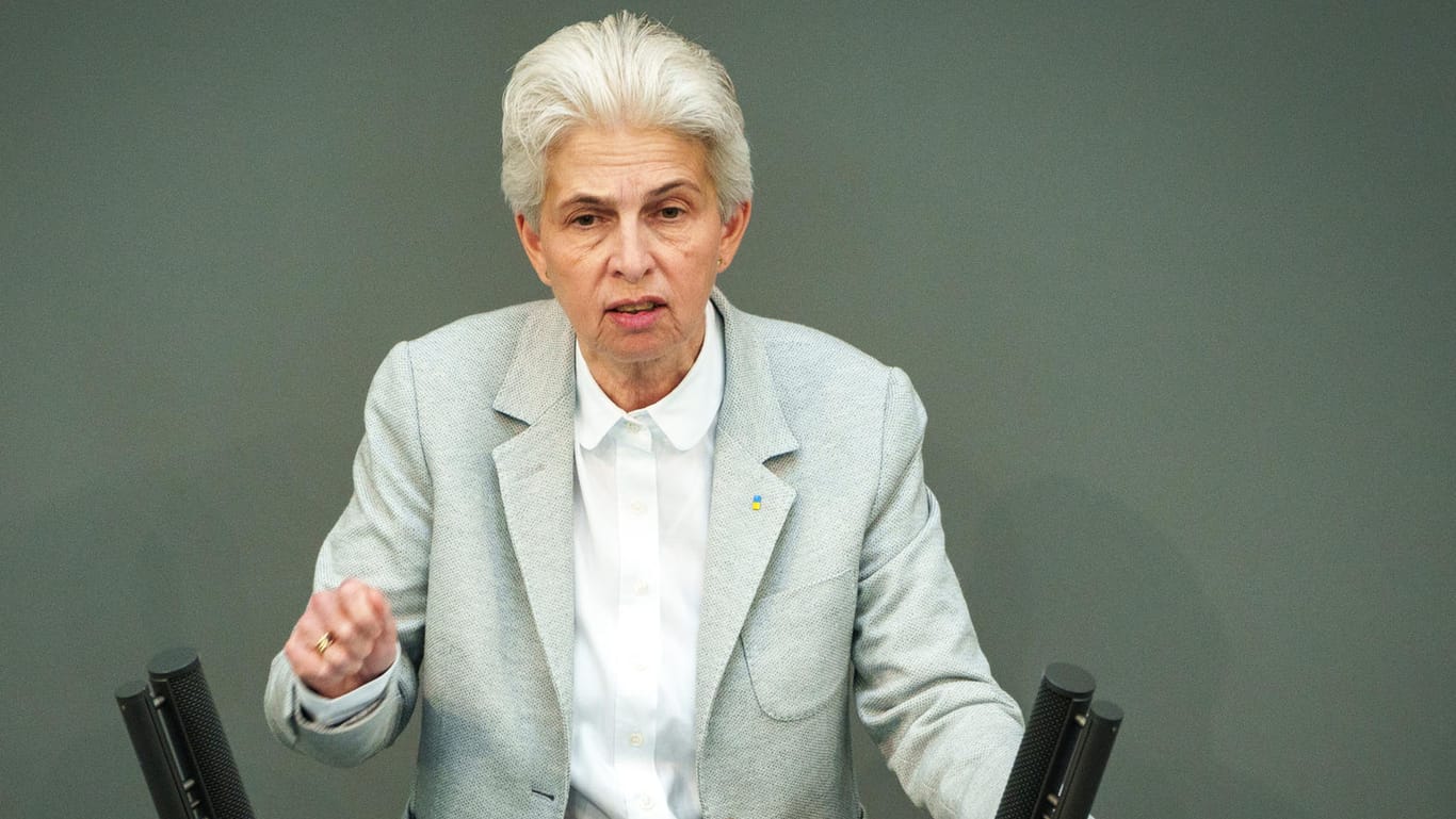 Marie-Agnes Strack-Zimmermann: Die FDP-Politikerin fordert von der Bundesregierung eine klarere Kommunikation im Ukraine-Krieg.