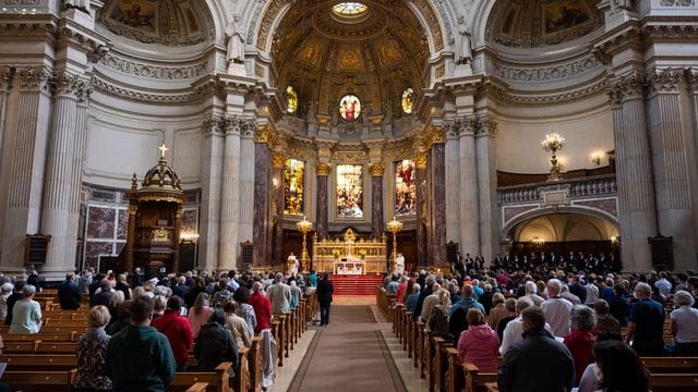 Gottesdienst an Christi Himmelfahrt im Berliner Dom