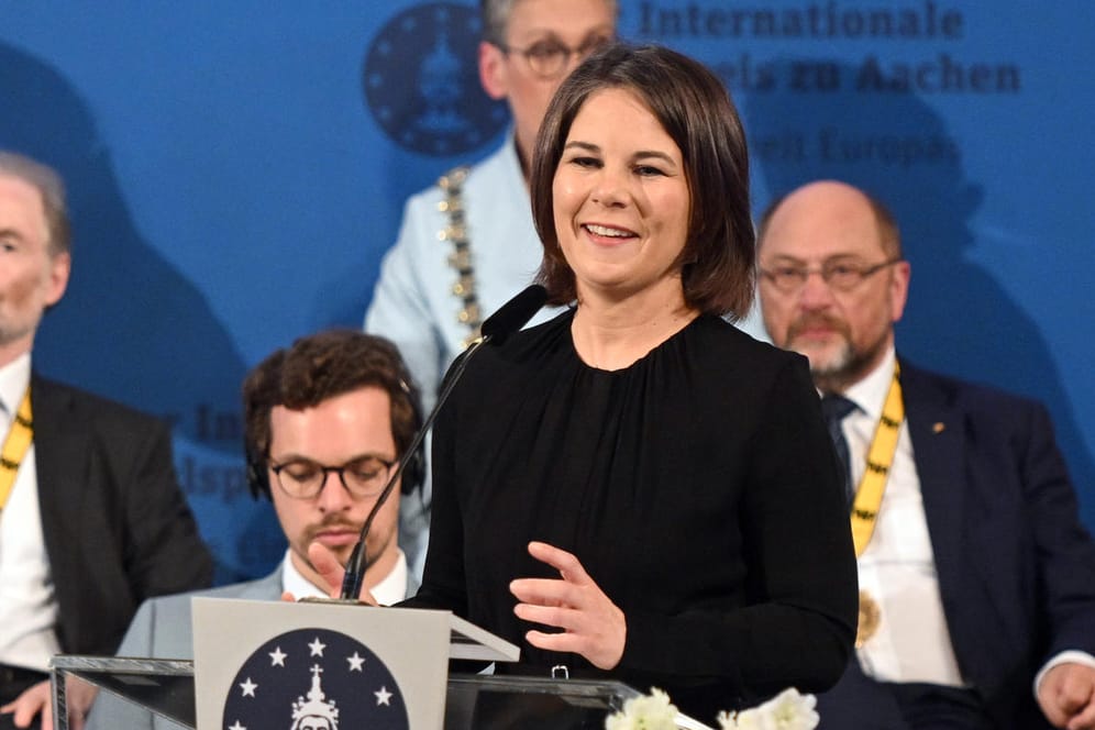 Außenministerin Annalena Baerbock bei der Verleihung des Karlspreises: Sie würdigte die "mutigsten Frauen Europas".