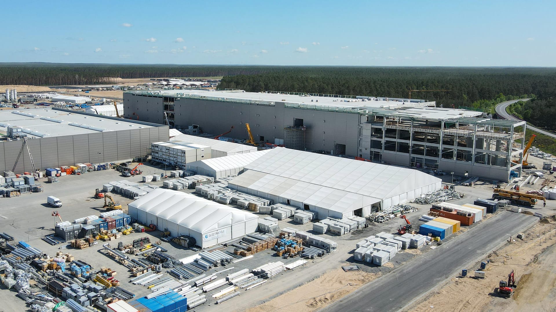 Teslawerk Berlin-Brandenburg (Archiv): Der Autobauer will einen Güterbahnhof direkt am neuen Werk bauen.