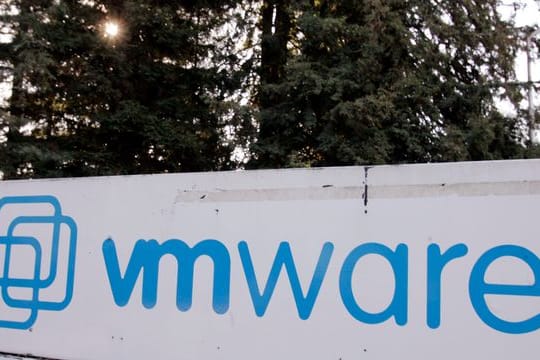 Der Chipkonzern Broadcom will sein Software-Geschäft mit der Übernahme des Cloud-Spezialisten VMware verstärken.