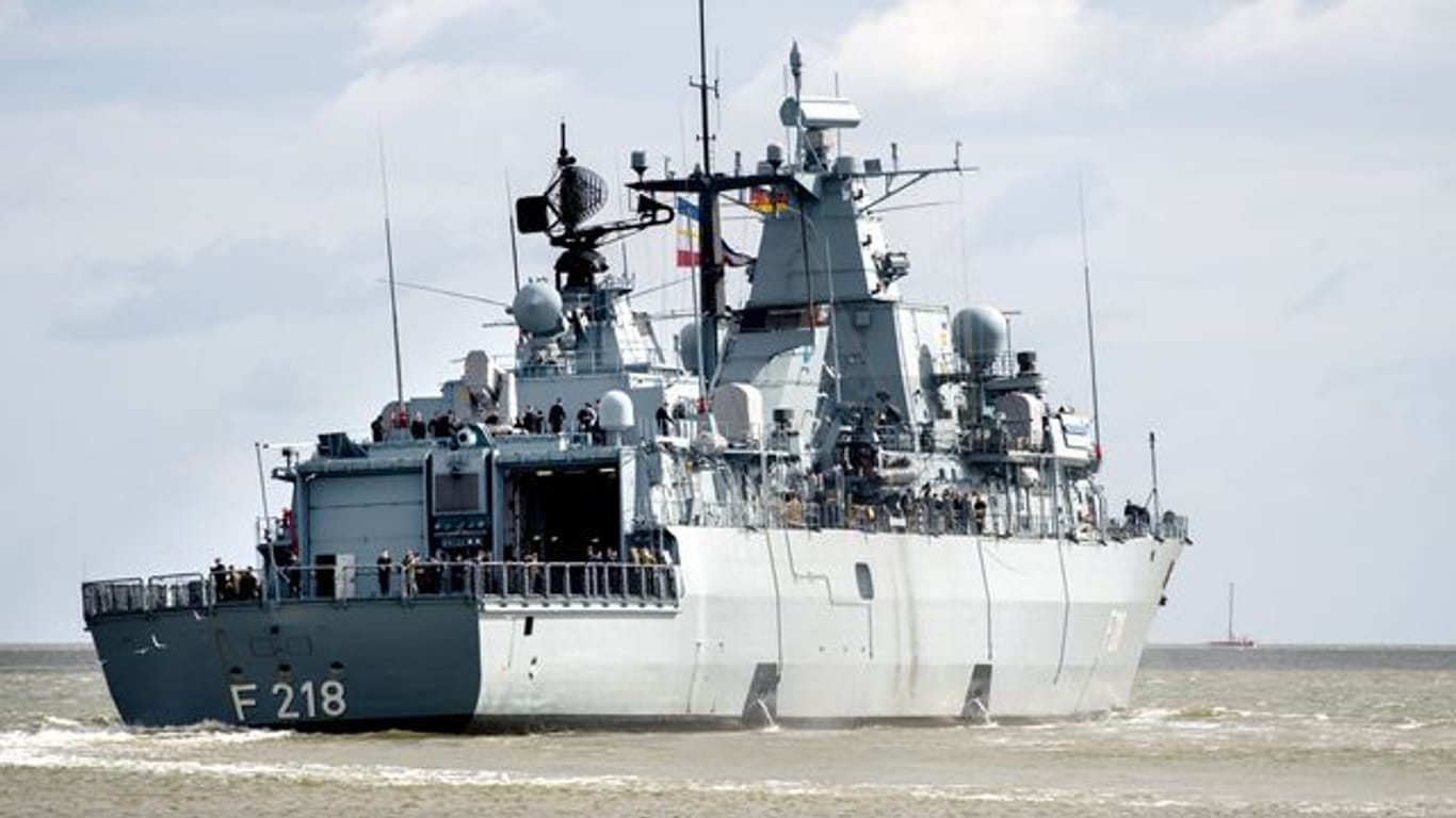 Fregatte "Mecklenburg-Vorpommern" läuft zu Nato-Einsatz aus