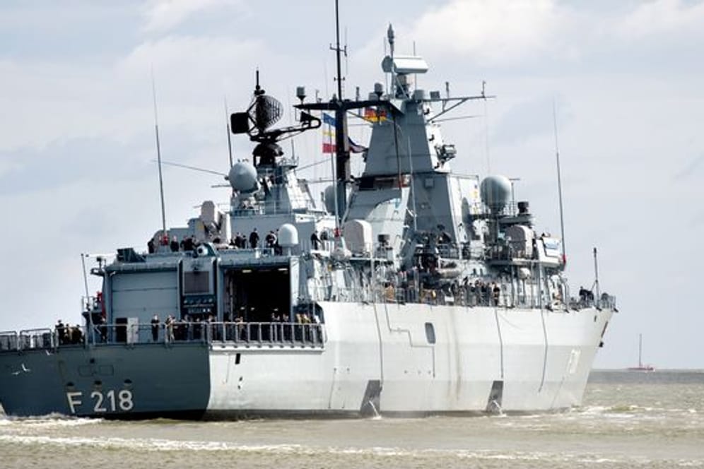 Fregatte "Mecklenburg-Vorpommern" läuft zu Nato-Einsatz aus