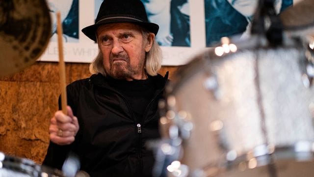 Nach kurzer Krankheit verstorben: Die Rock-Band Yes trauert um ihren Drummer Alan White. Nach kurzer Krankheit verstorben: Die Rock-Band Yes trauert um ihren Drummer Alan White.