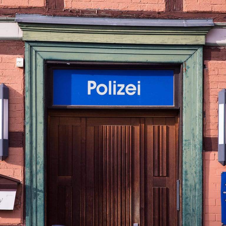 Eine Polizeiwache in Sachsen-Anhalt (Symbolfoto): Die Ermittler haben ihre Instrumente noch nicht ausgeschöpft.