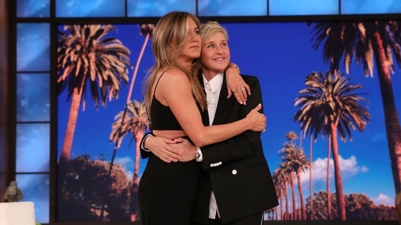 Ellen DeGeneres (r) mit Jennifer Aniston in der letzten Talkshow.