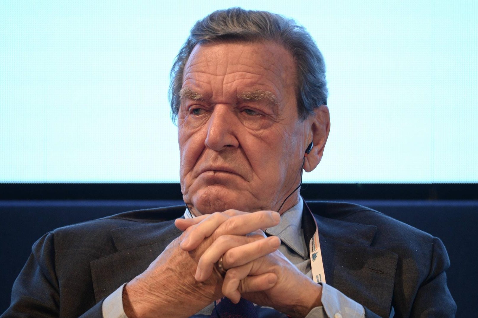 Altkanzler Gerhard Schröder (Archiv): Wegen seiner engen Beziehungen zu Russland steht der SPD-Politiker in der Kritik.