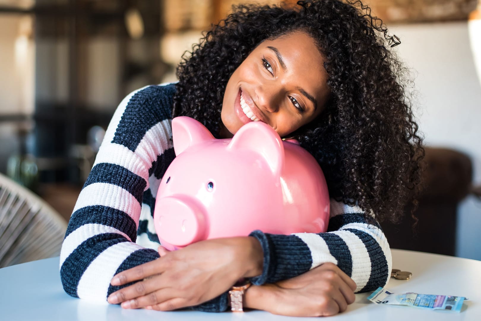 Schauen Sie über den Tellerrand und profitieren Sie von verschiedenen Investment-Arten, die Ihr Sparschwein wachsen lassen könnten.