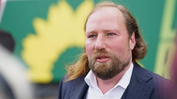 Anton Hofreiter: Der Grünen-Außenpolitiker will auch Panzer aus deutscher Produktion an die Ukraine liefern.