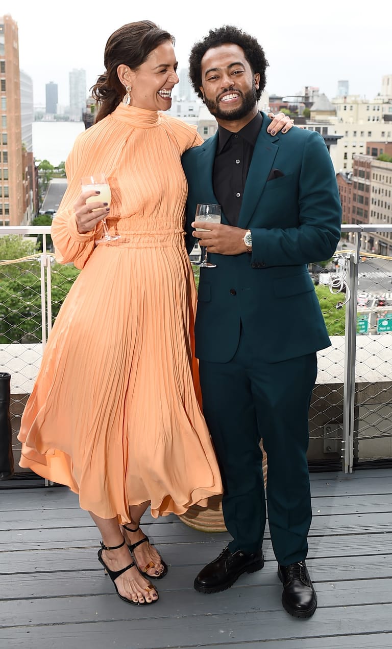 Katie Holmes und Bobby Wooten zeigten sich engumschlungen auf der Dachterrasse.