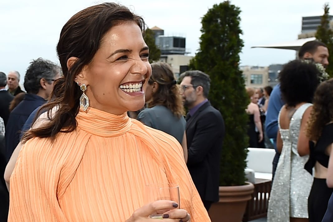 Katie Holmes: Zum The Moth Ball kam die Schauspielerin nicht allein.