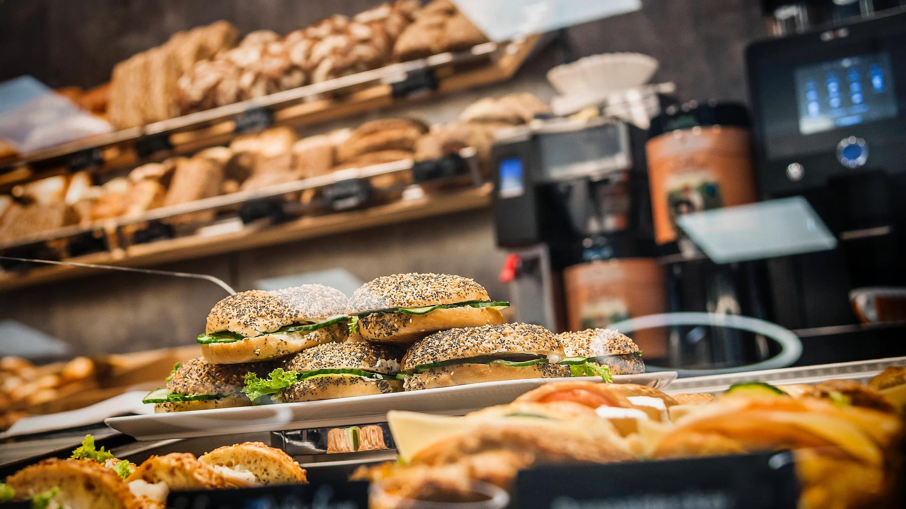 Bargeldlose Bäckerei sorgt für Aufregung in Nürnberg