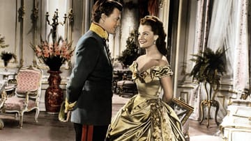 Karlheinz Böhm and Romy Schneider as Emperor Franz and Sissi: The two played in three "Sissy"-Film side by side.