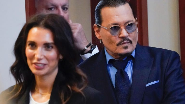 Johnny Depp hat seine Ex-Frau auf 50 Millionen US-Dollar verklagt.