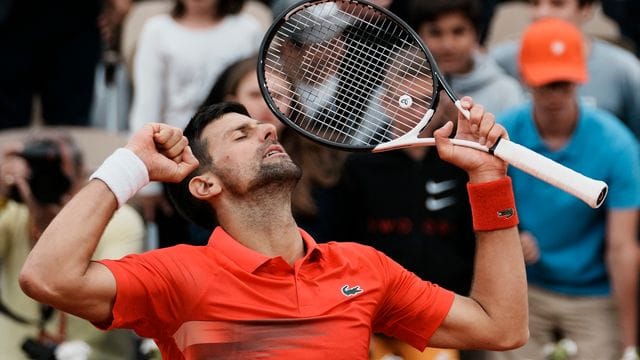 Bleibt bei den French Open weiter ohne Satzverlust: Novak Djokovic. Bleibt bei den French Open weiter ohne Satzverlust: Novak Djokovic.