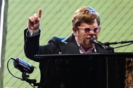 Elton John zählt zu den größten Popstars.