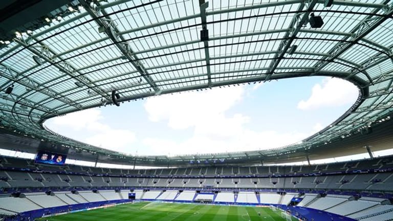 Das Endspiel in der Fußball-Königsklasse zwischen dem FC Liverpool und Real Madrid wird im Stade de France am Rande von Paris ausgetragen.