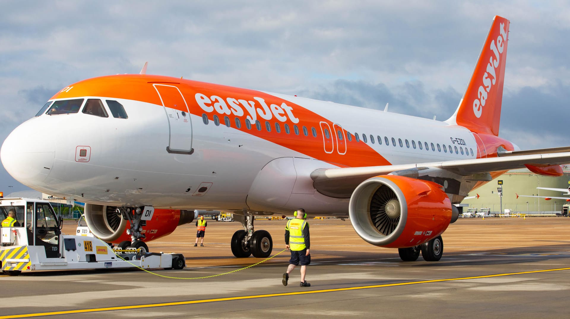 Easyjet-Flugzeug (Symbolbild): Für die kommenden Tage hat die britische Airline zahlreiche Ausfälle angekündigt.