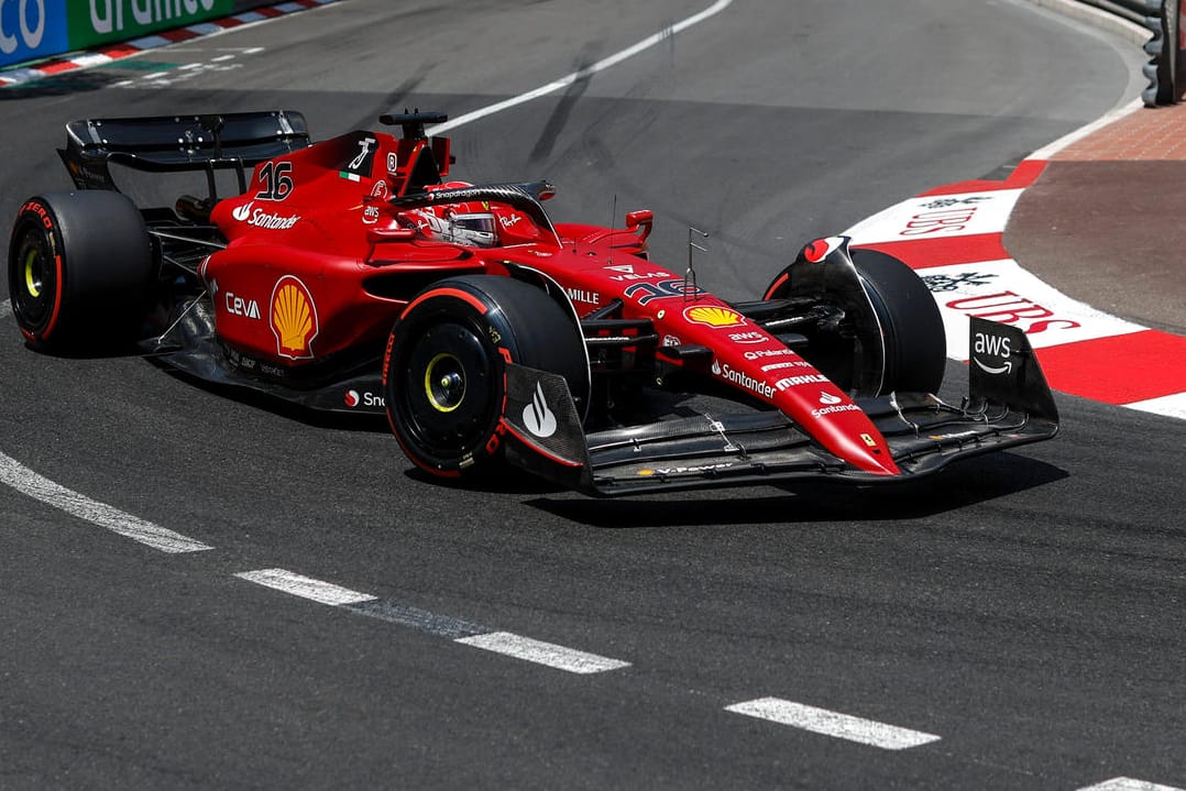 Charles Leclerc: Der Ferrari-Pilot überragte in der Quali im Fürstentum.