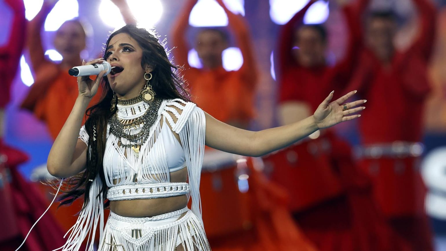 Camila Cabello: Die Sängerin trat in Paris direkt vor dem Champions League-Finale auf.