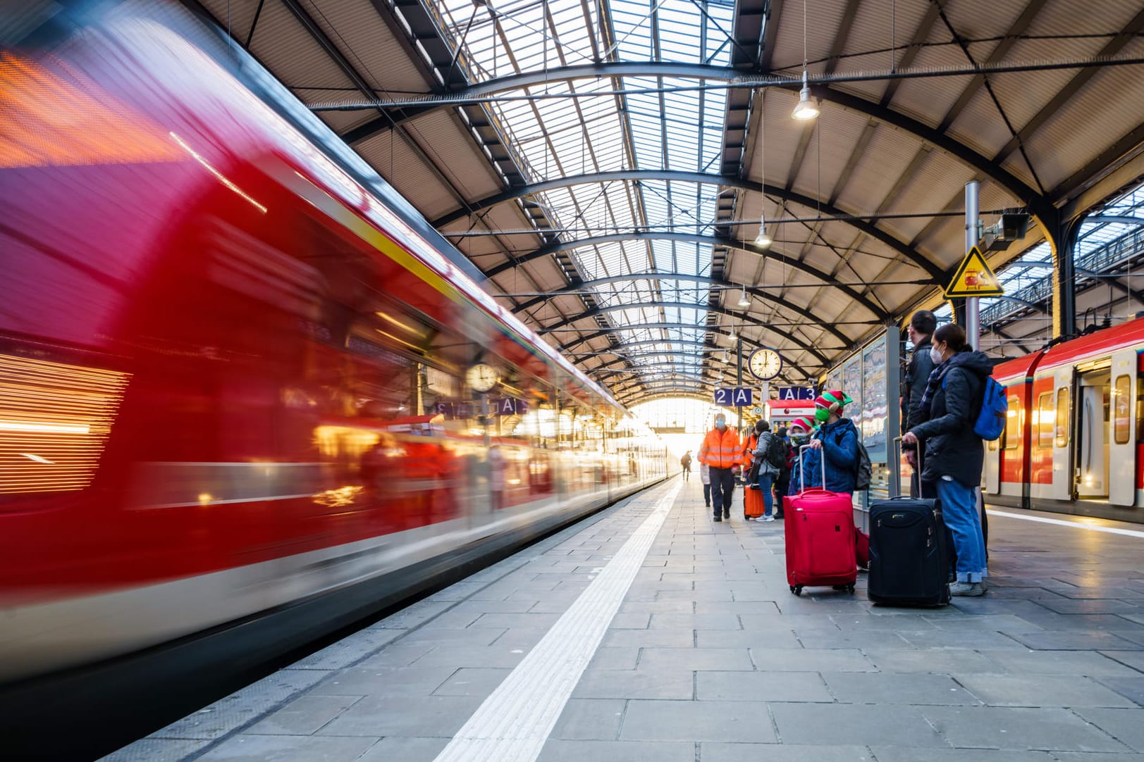 Öffentlicher Personennahverkehr: Für jeweils 9 Euro im Monat kann man im Juni, Juli und August mit Bahn und Bussen fahren.