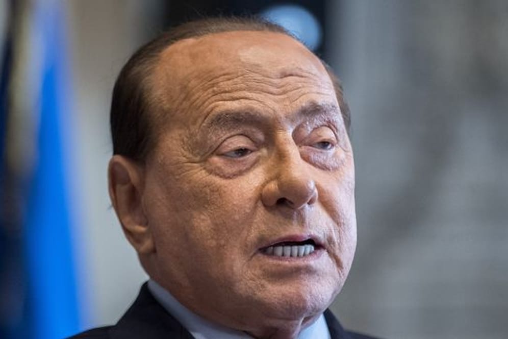 Silvio Berlusconi feiert den Aufstieg seines Vereins AC Monza in die Serie A.