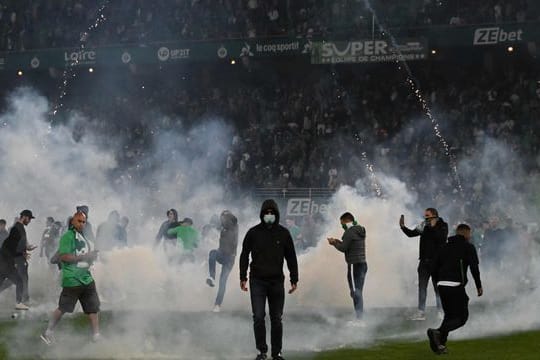 Nach dem Abstieg von AS Saint-Etienne gab es Ausschreitungen.
