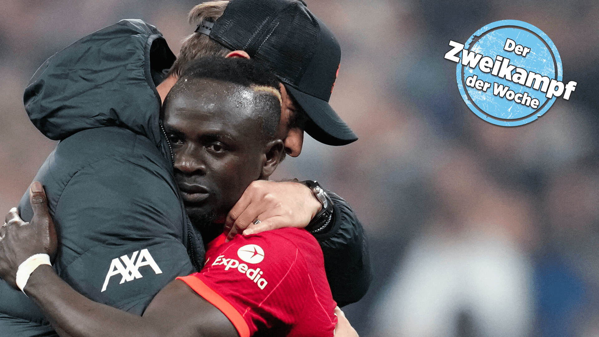 Jürgen Klopp und Sadio Mané (r.): Der Spieler wird mit dem FC Bayern in Verbindung gebracht.