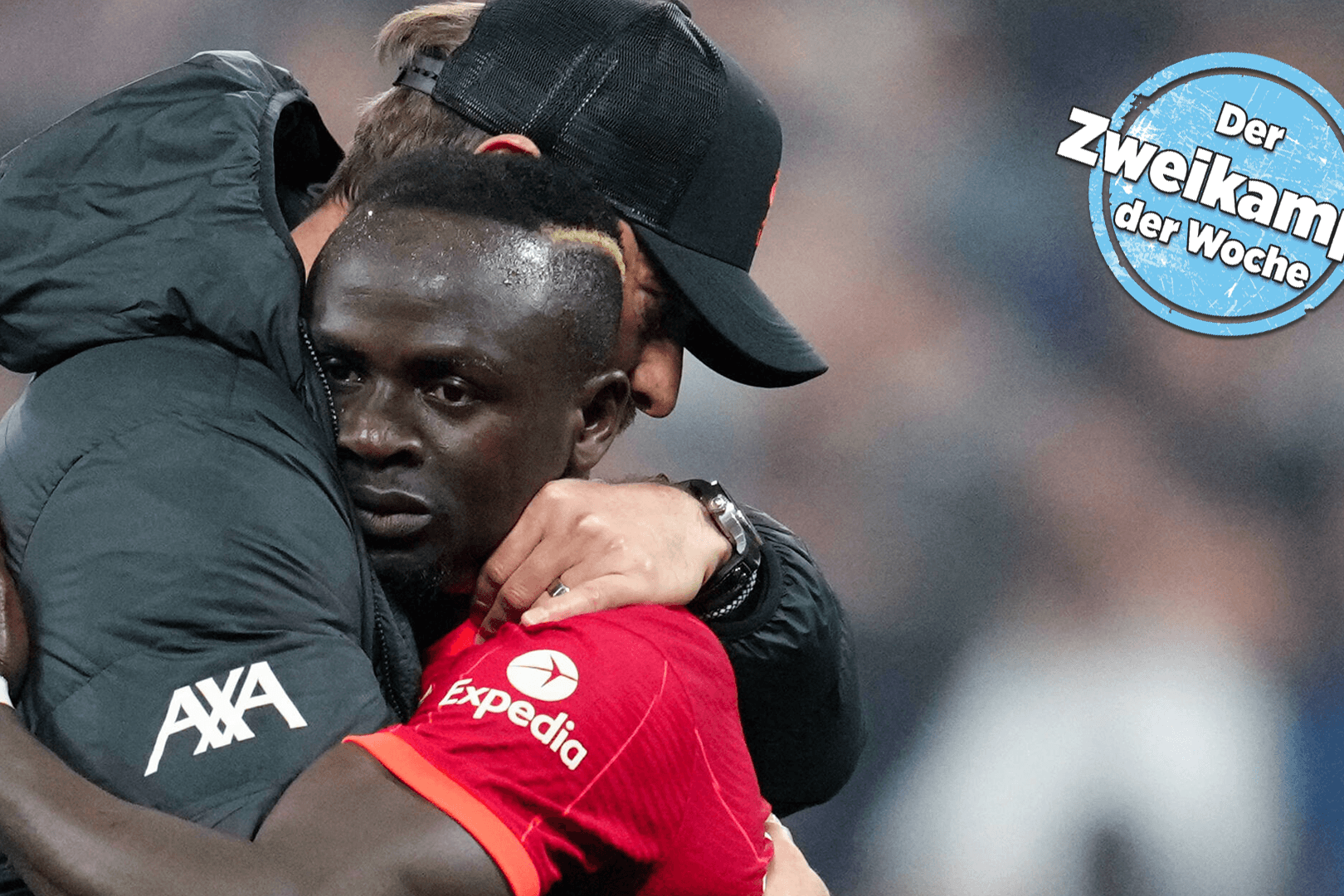 Jürgen Klopp und Sadio Mané (r.): Der Spieler wird mit dem FC Bayern in Verbindung gebracht.