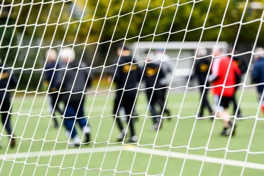 Wer Fußball spielt, weiß: Verlieren gehört dazu.