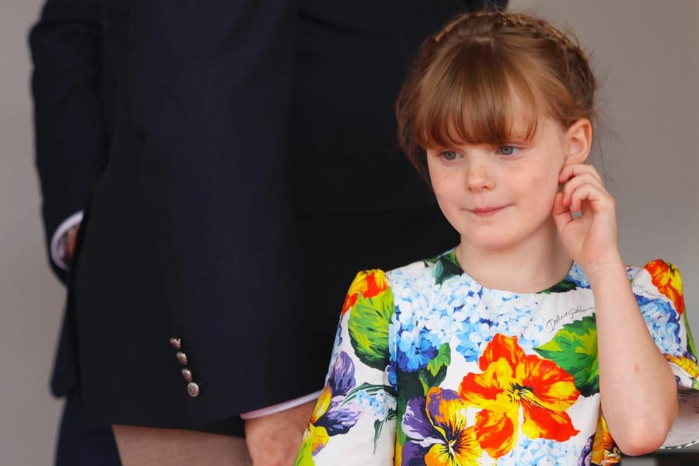Prinzessin Gabriella: Die Siebenjährige erschien in einem farbenfrohen Outfit.