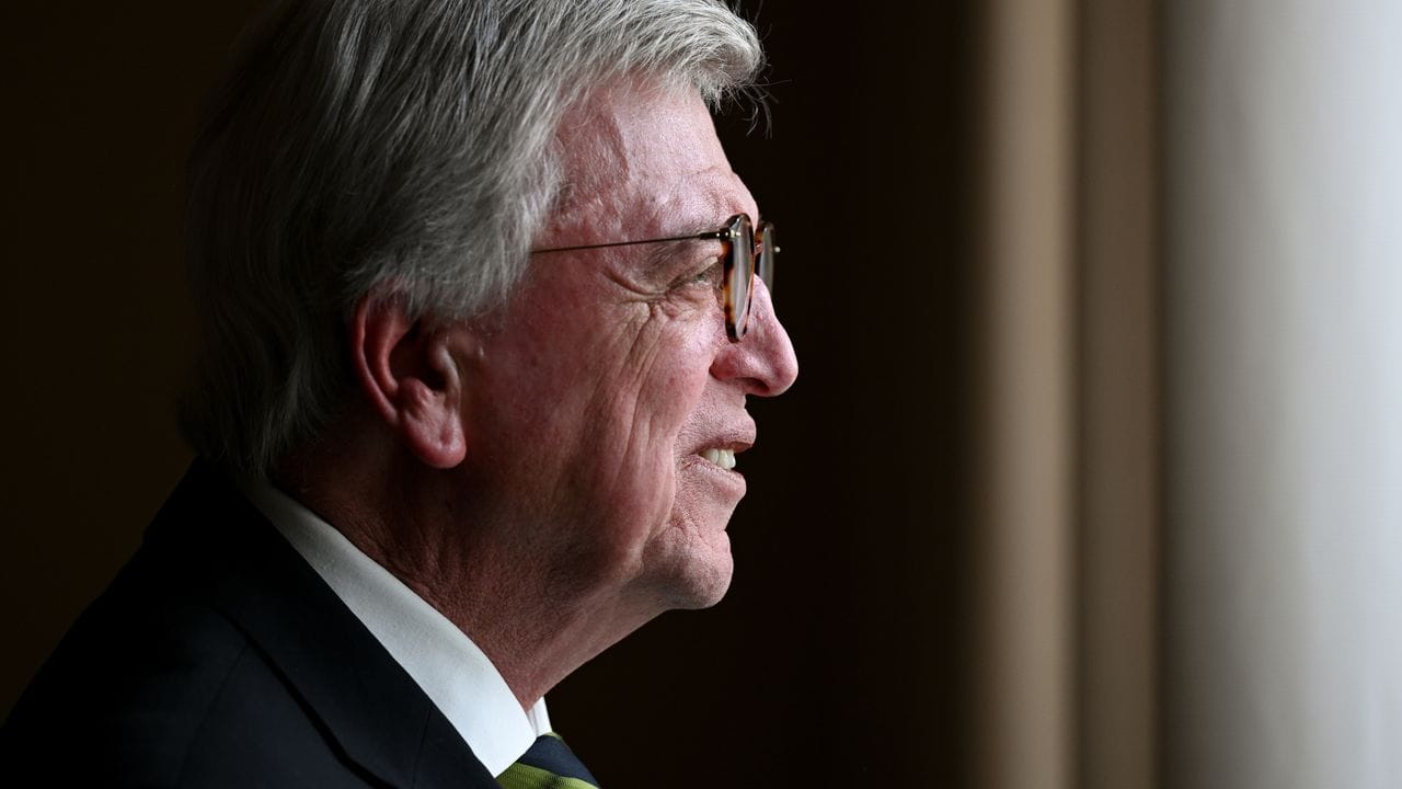 Der hessische Ministerpräsident Bouffier beendet seine politische Karriere im Alter von 70 Jahren. Der hessische Ministerpräsident Bouffier beendet seine politische Karriere im Alter von 70 Jahren.
