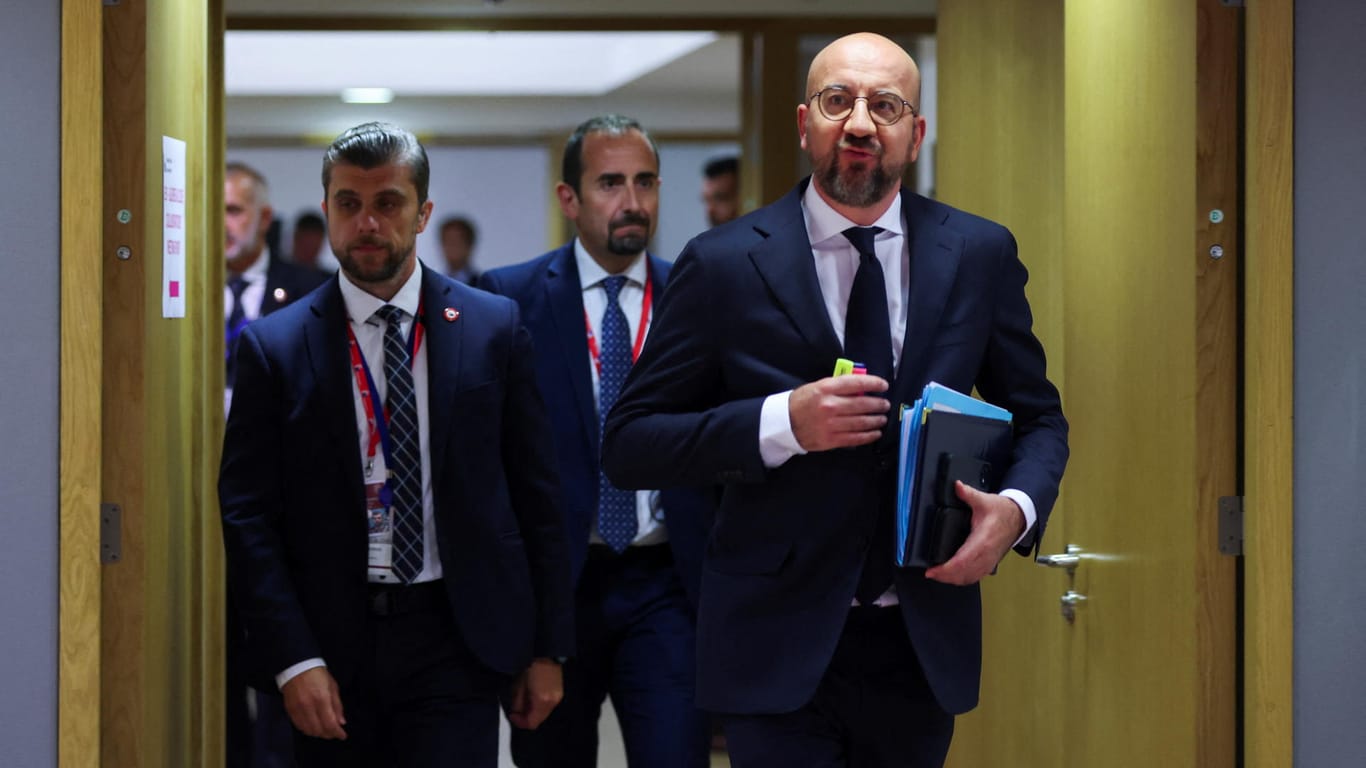 Charles Michel kommt in Brüssel an: Die EU-Staaten haben sich auf weitere finanzielle Hilfe für die Ukraine geeinigt.