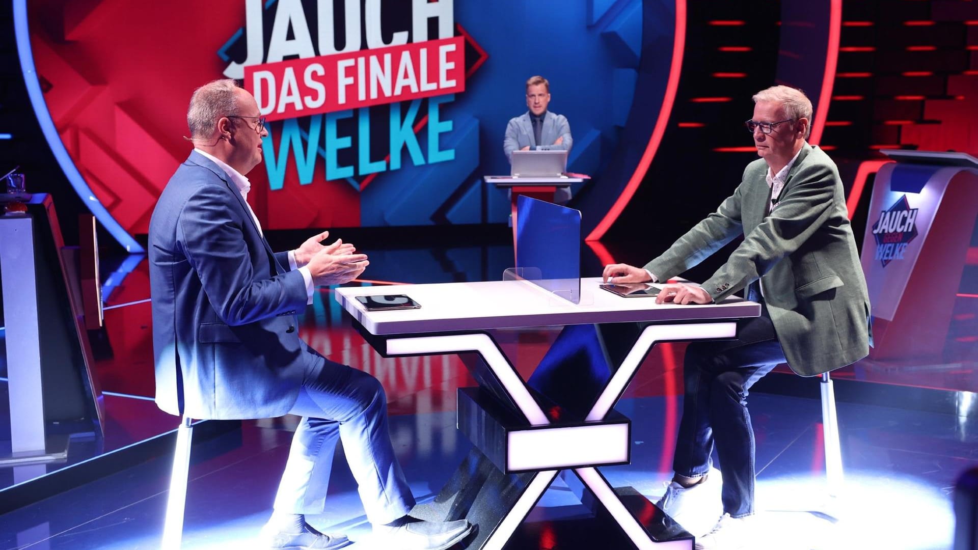 Im großen Finale spielen schließlich nur noch Günther Jauch und Oliver Welke.