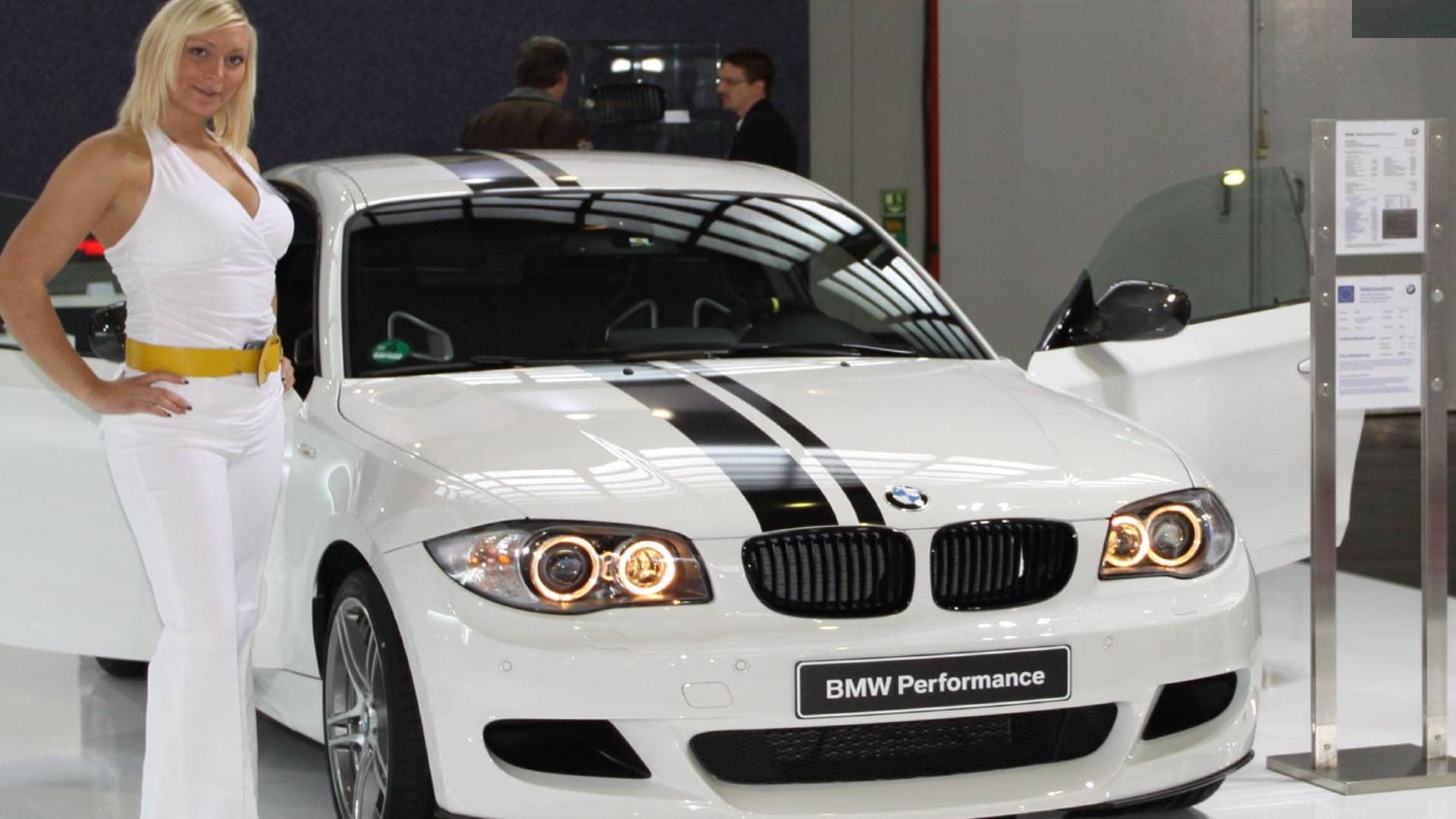 Ein BMW 120d (Symbolbild): Mit einem solchen Auto war der Unbekannte unterwegs. Ein BMW 120d (Symbolbild): Mit einem solchen Auto war der Unbekannte unterwegs.