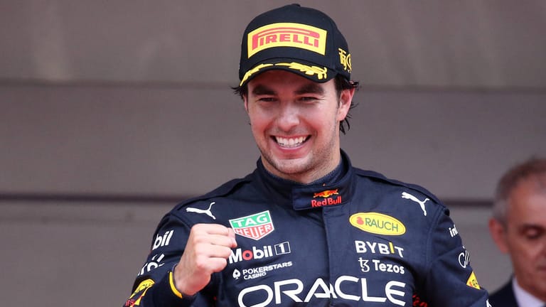 Weiter im Red-Bull-Overall: Sergio Perez bleibt beim österreichischen Rennstall.