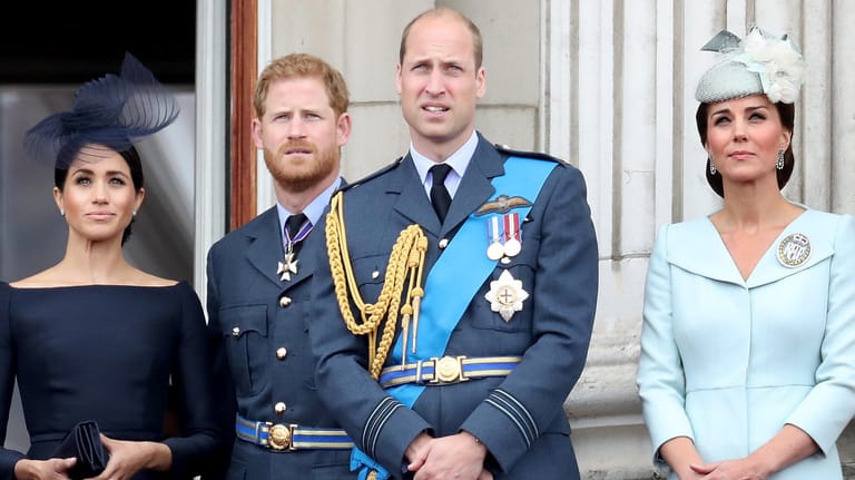 Herzogin Meghan, Prinz Harry, Prinz William und Herzogin Kate: Die Royals treffen nach zwei Jahren erstmals wieder aufeinander.