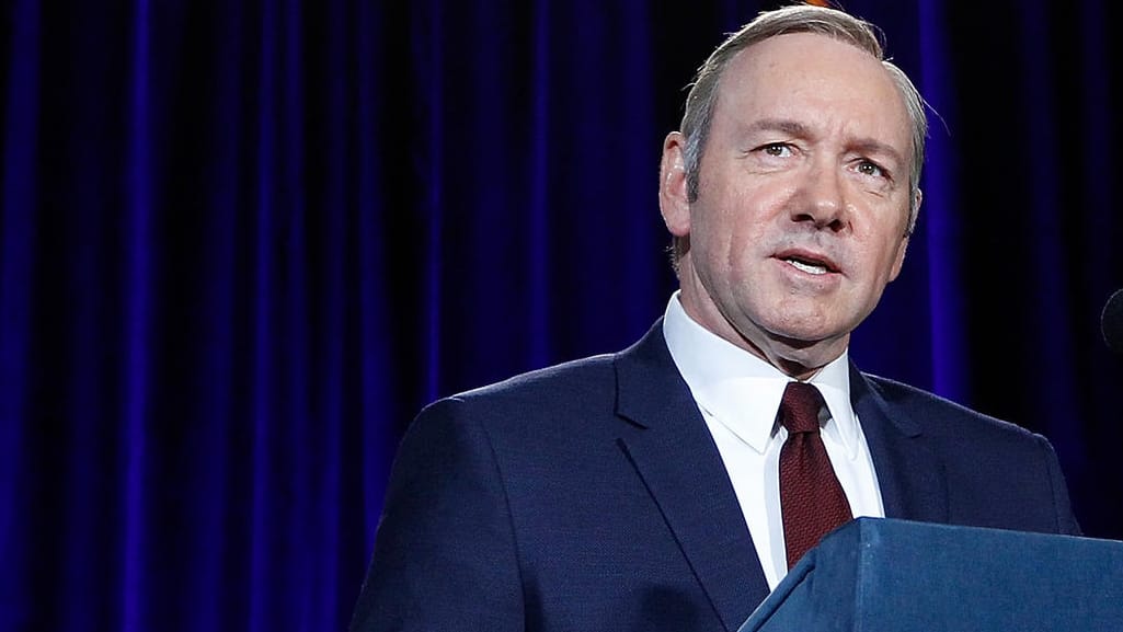 Kevin Spacey: Dem Schauspieler wird sexuelle Nötigung vorgeworfen.