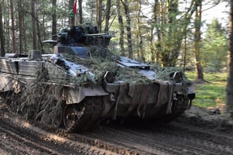 Marder-Panzer (Archivbild): Deutschland hat einen Ringtausch mit Griechenland vereinbart.