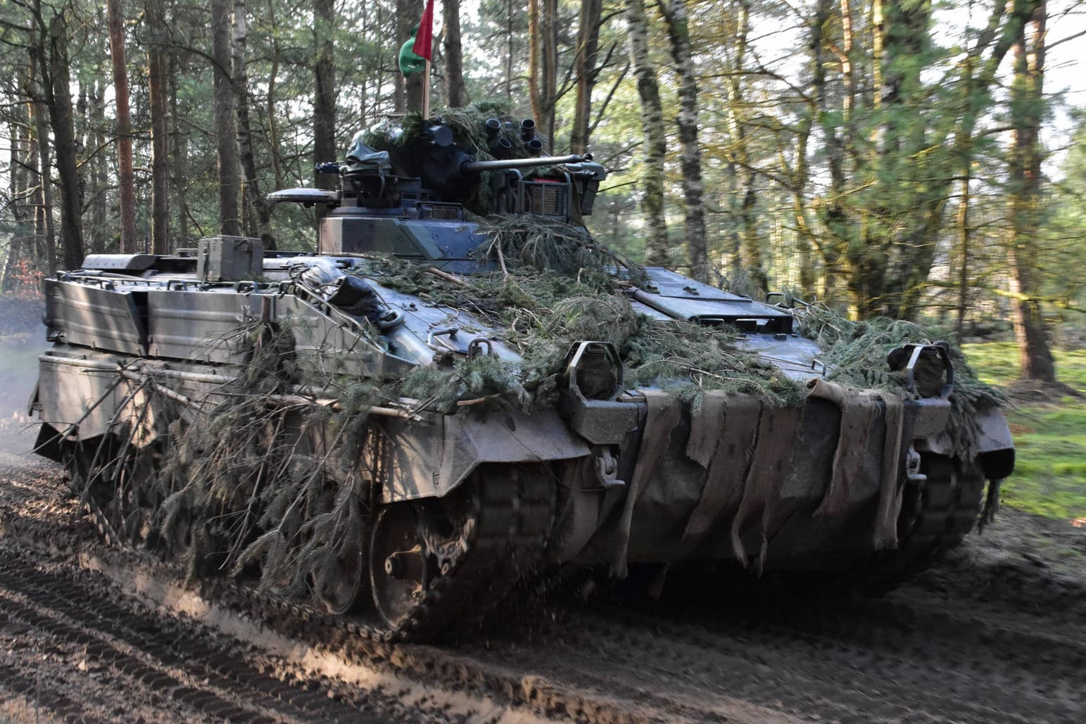 Marder-Panzer (Archivbild): Deutschland hat einen Ringtausch mit Griechenland vereinbart.