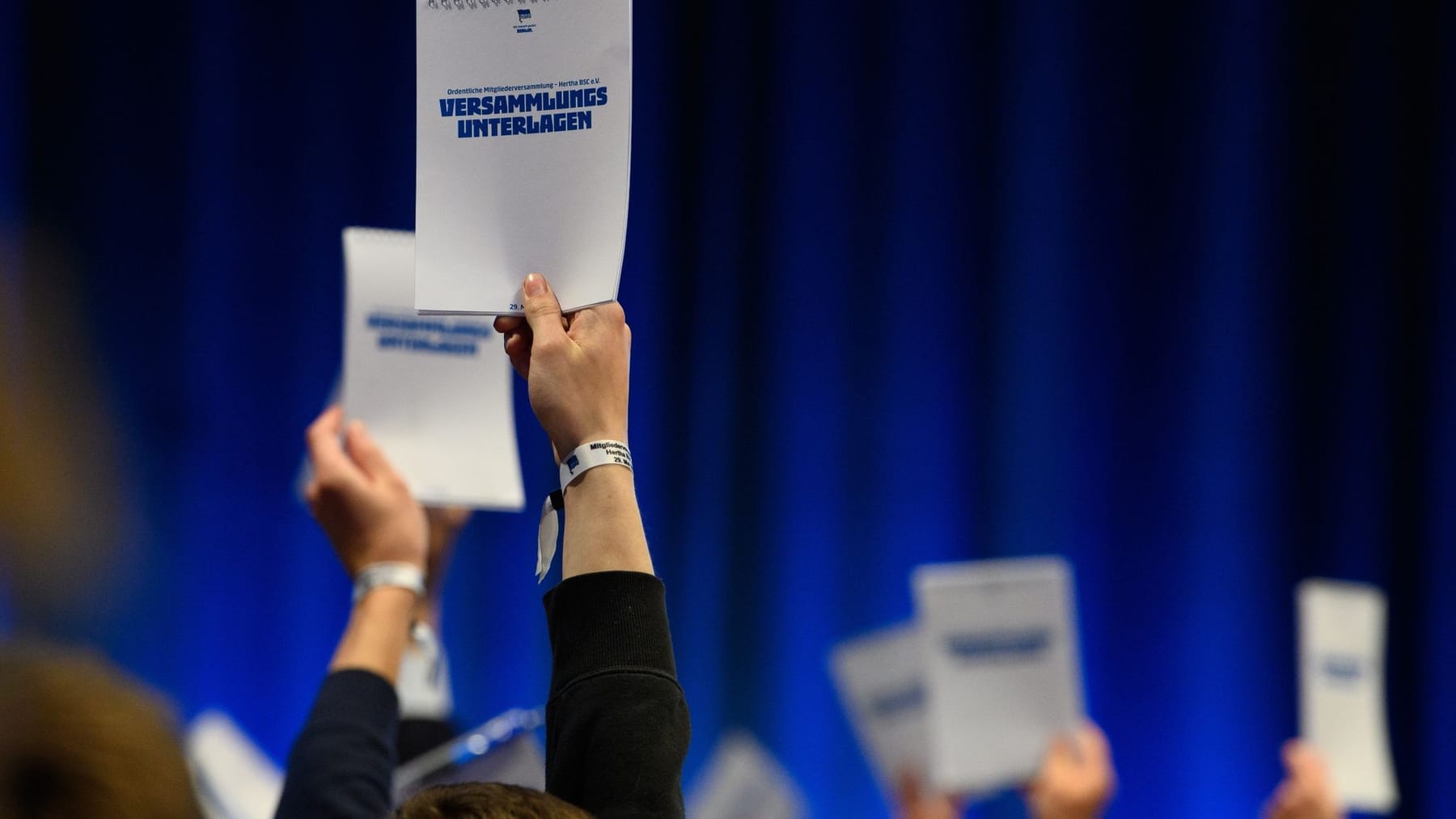 Bundesliga Keine Revolte bei Hertha BSC, aber tiefer Riss