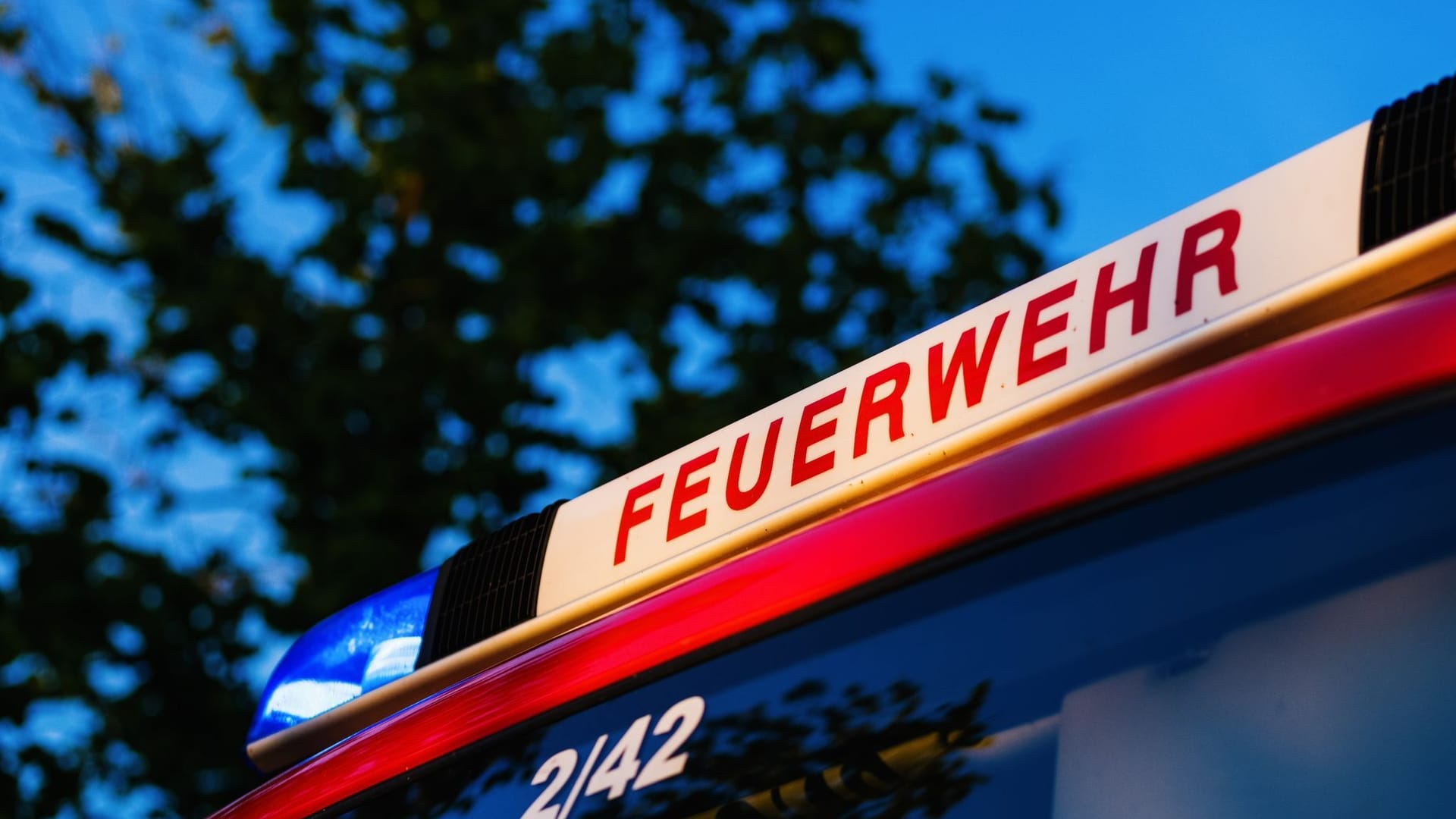 Einsatzfahrzeug der Feuerwehr Einsatzfahrzeug der Feuerwehr