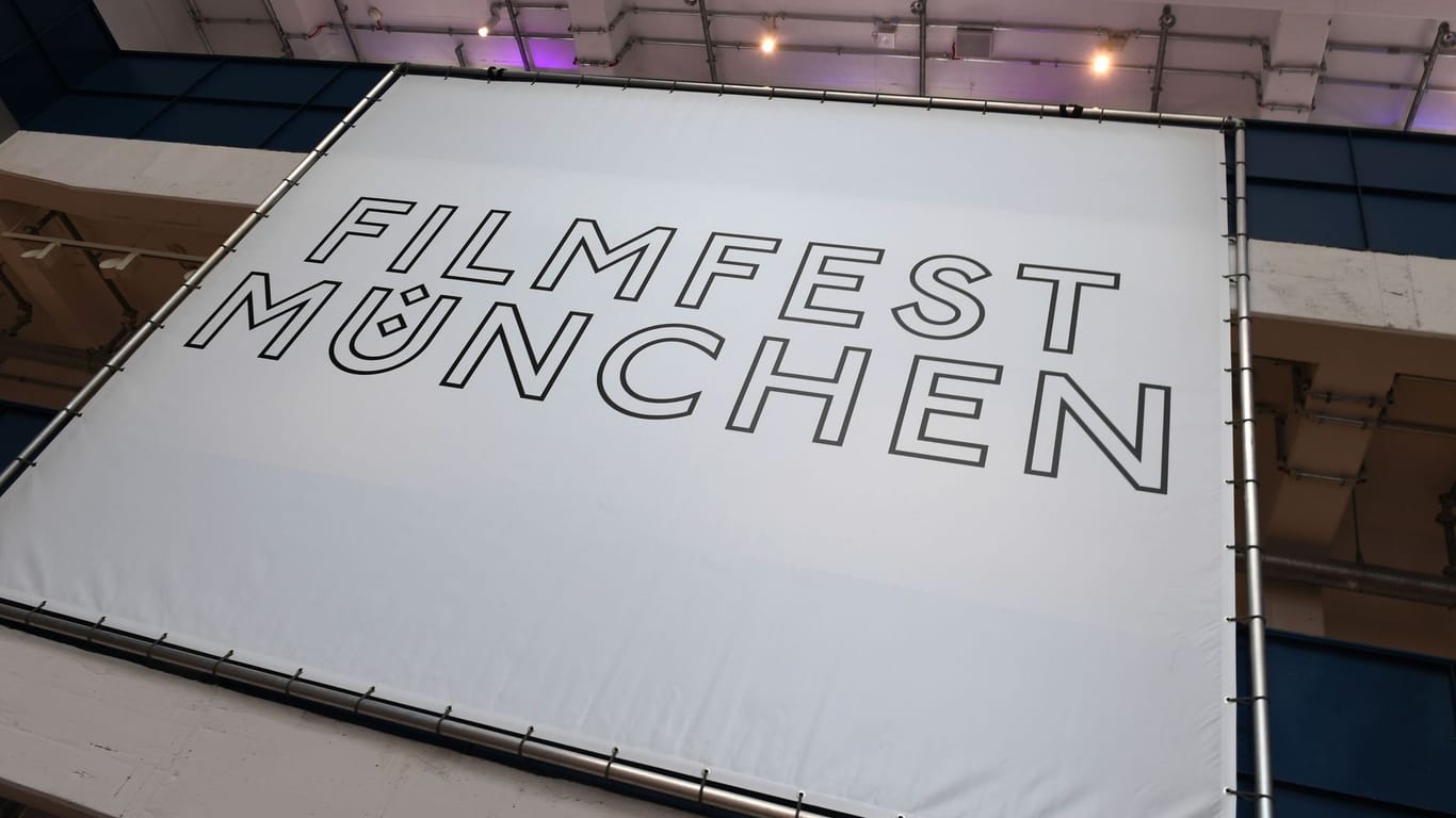 Plakat mit der Aufschrift «Filmfest München»