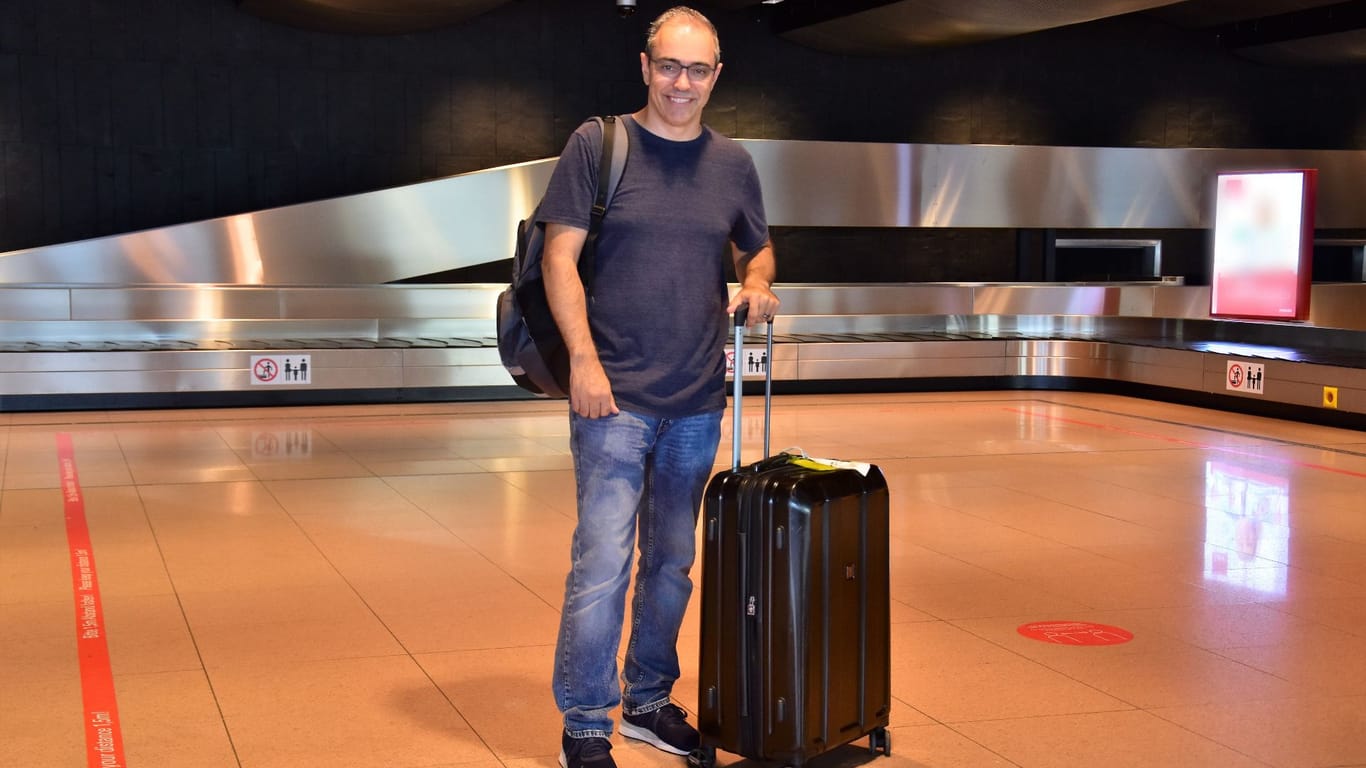 Joel Murphy aus den USA hat seinen Koffer schnell gefunden: Viele Reisende warten mehrere Tage oder gar Wochen, manche sogar vergeblich.