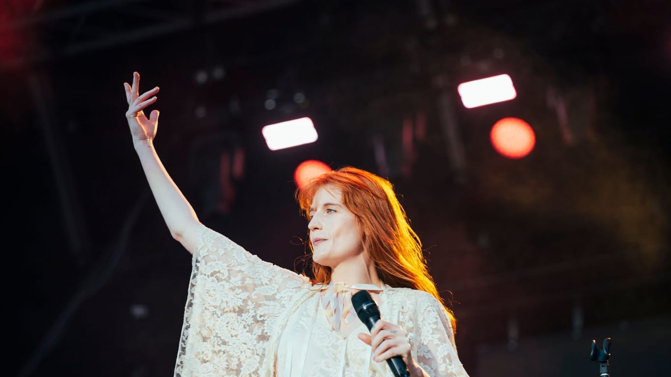Florence Welch auf der Bühne: Sie begeisterte ihre Fans am Freitagabend so sehr, dass Anwohner von einem "Erbeben" berichteten.
