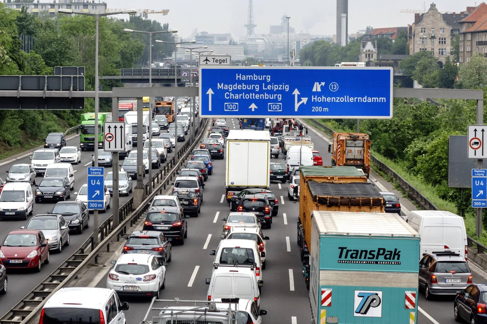 Die Straßen werden immer voller – Tendenz steigend.