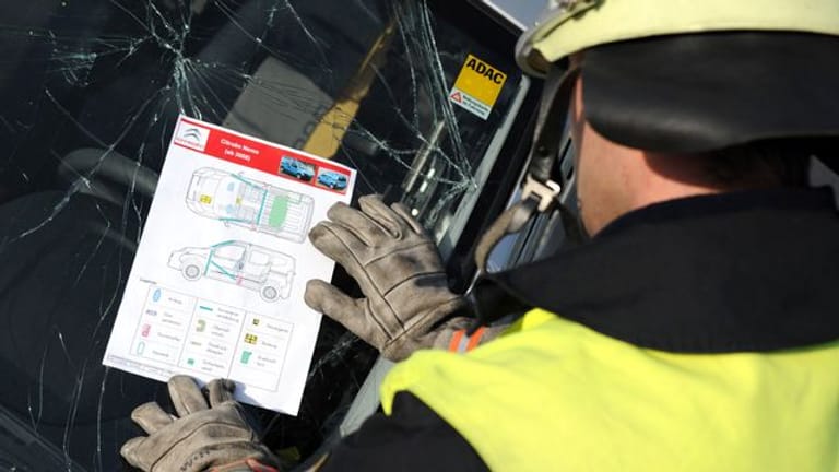 Rettungskarte: Einsatzkräfte können Unfallopfer mit ihrer Hilfe schneller bergen.