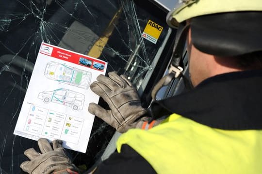 Rettungskarte: Einsatzkräfte können Unfallopfer mit ihrer Hilfe schneller bergen.