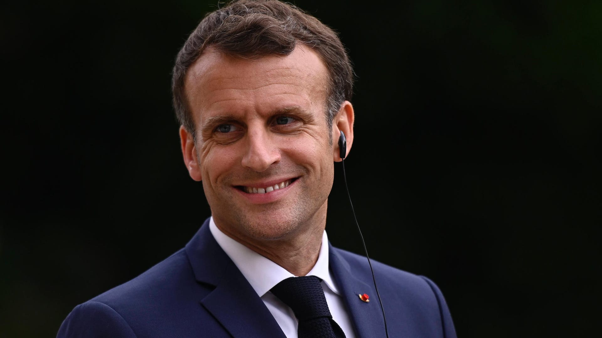 Emmanuel Macron ist im Wahlkampf um die französische Präsidentschaft gegen die Rechtspopulistin Marine Le Pen angetreten. Dabei hat er ihr bereits eine Amtszeit voraus – mit Höhen und Tiefen.